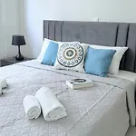 Too Coool Mythical Seas 5 Apartamento Paralimni