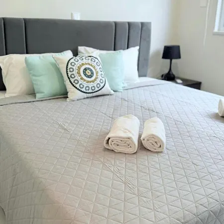 Apartment Too Coool Mythical Seas 5
