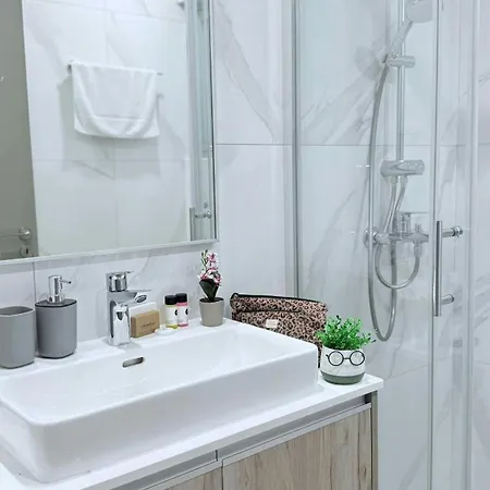 Apartment Too Coool Mythical Seas 5